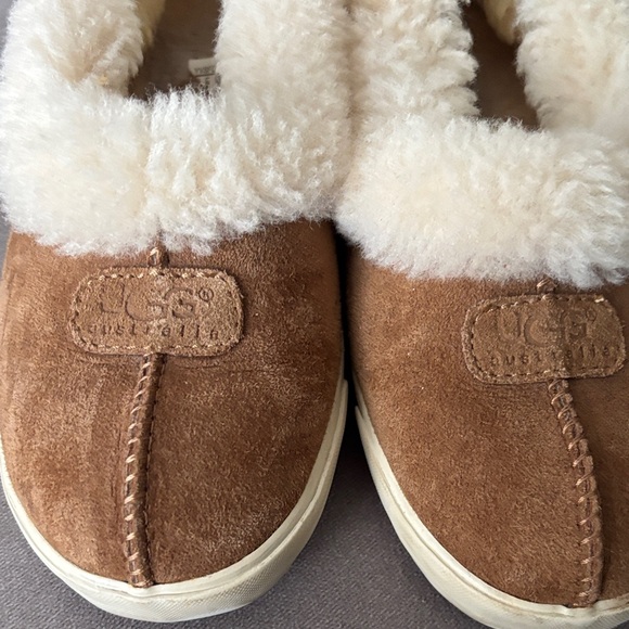UGG Tan and Cream Sheepskin Slippers - Picture 2 of 9